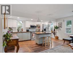 Dining room - 320 Moss St, Victoria, BC V8V4M9 Photo 9