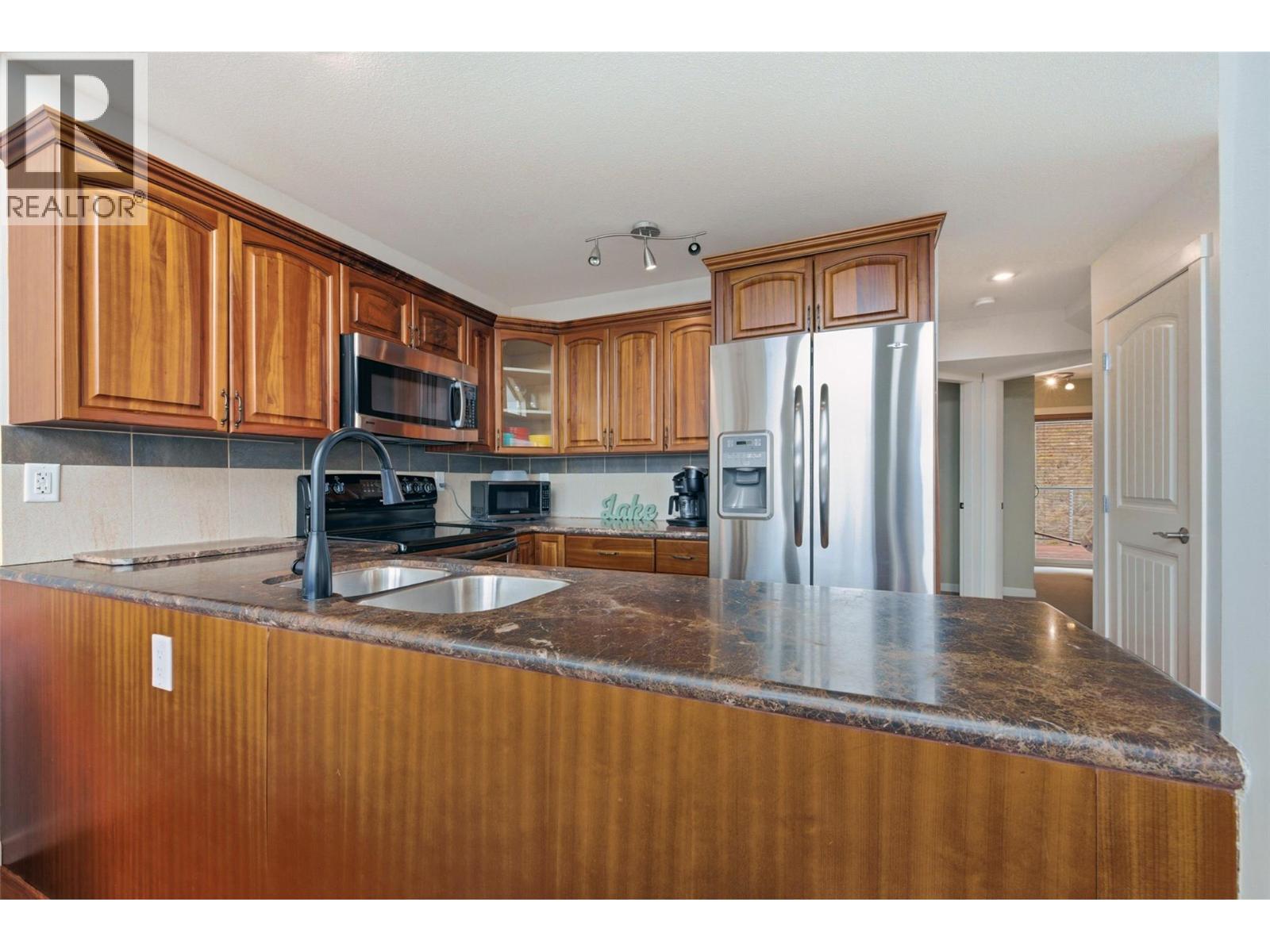 220 6765 La Palma Loop, Kelowna