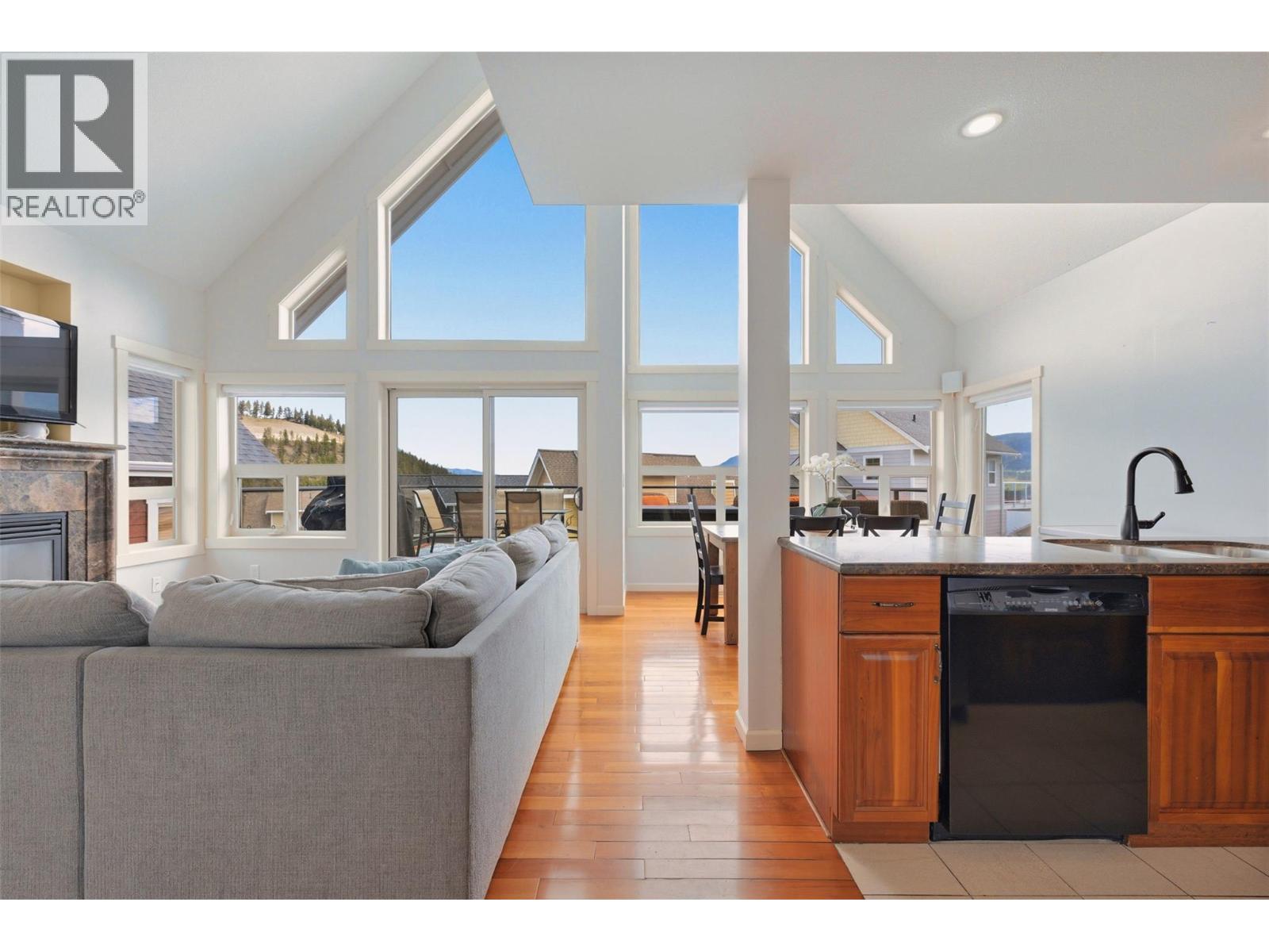 220 6765 La Palma Loop, Kelowna