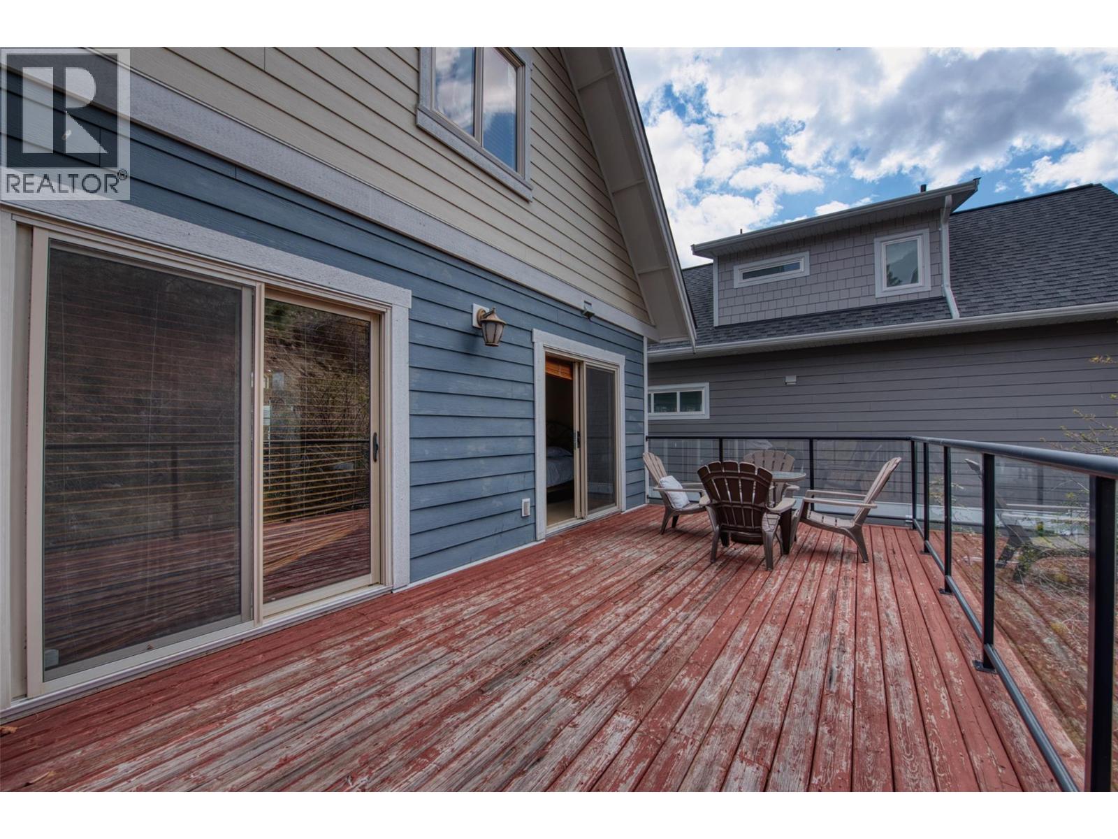 220 6765 La Palma Loop, Kelowna