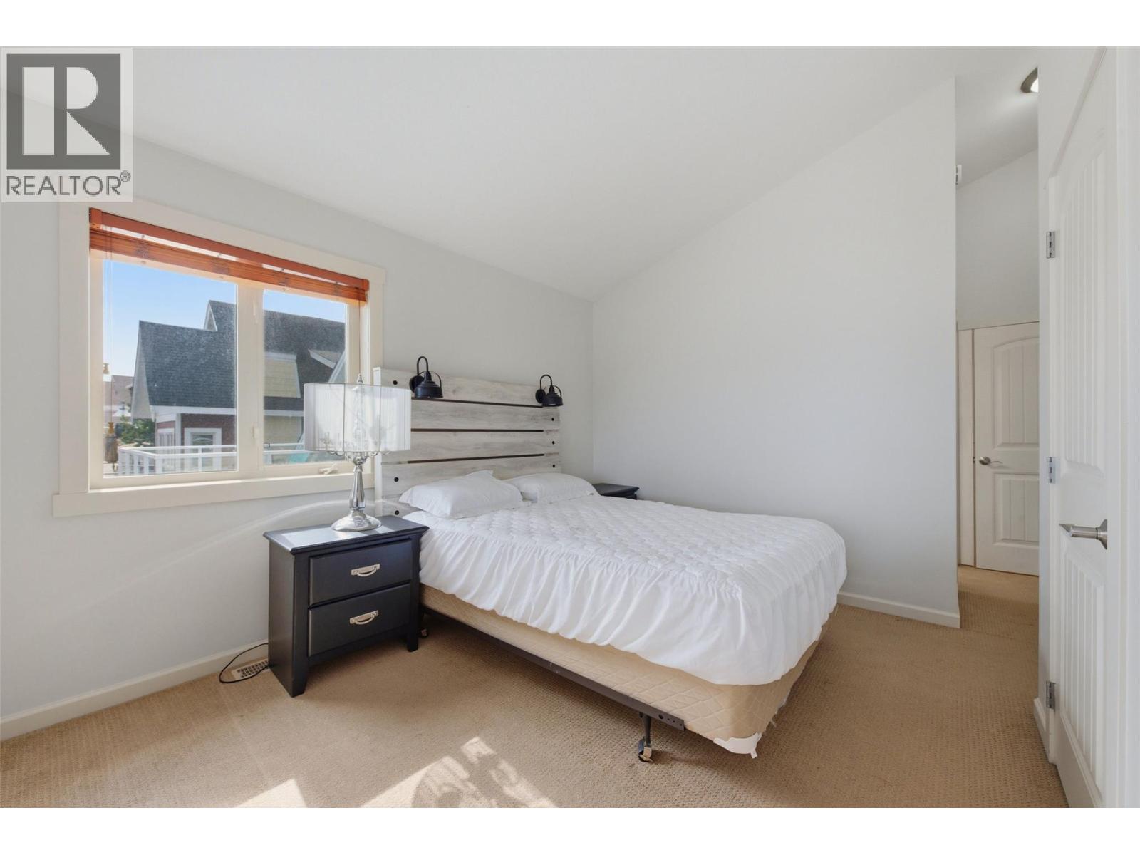 220 6765 La Palma Loop, Kelowna