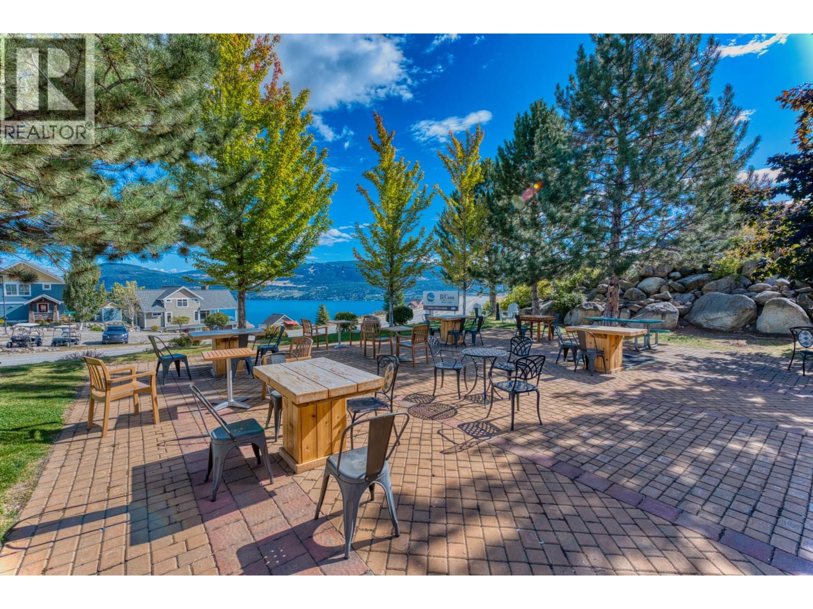 220 6765 La Palma Loop, Kelowna