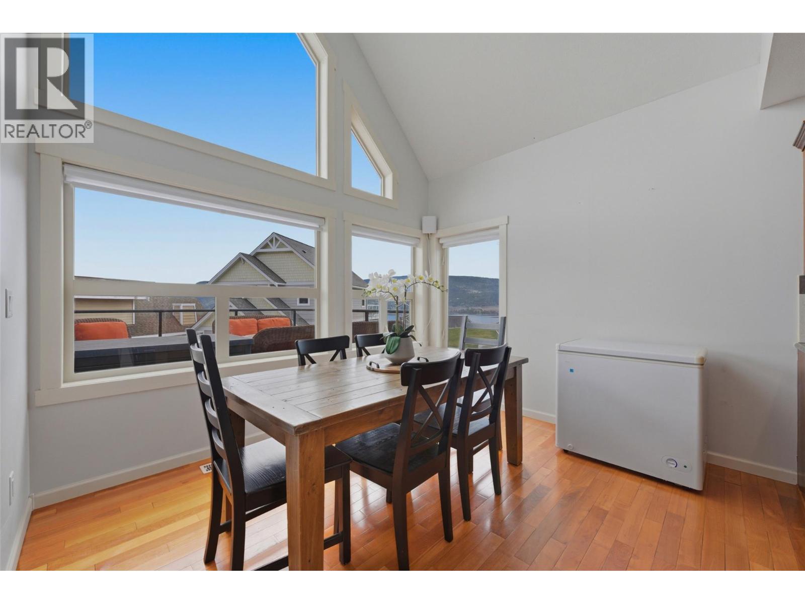 220 6765 La Palma Loop, Kelowna