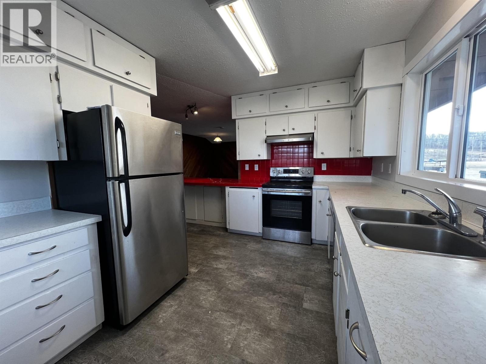 414 ENDAKO PLACE - 14