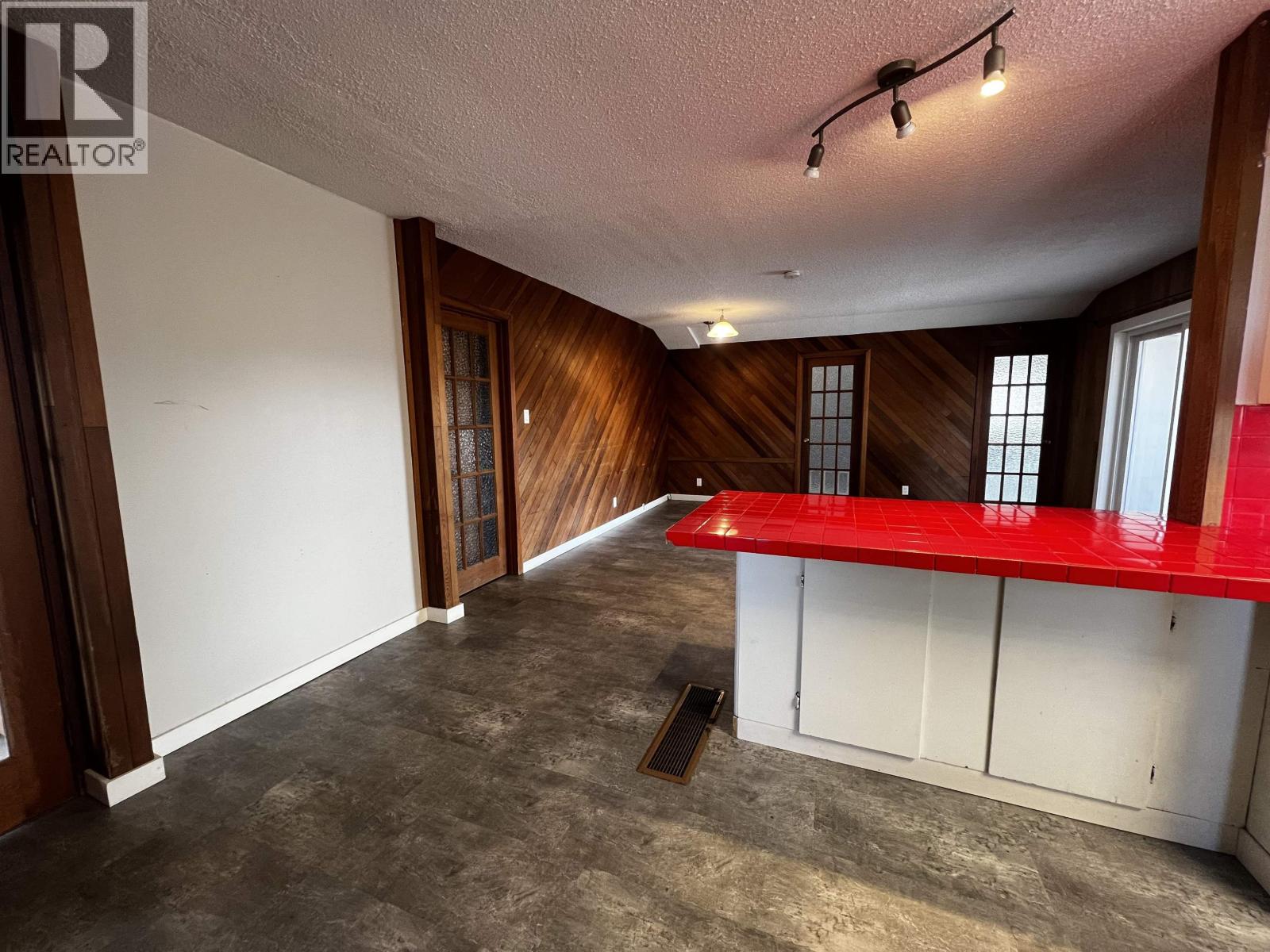 414 ENDAKO PLACE - 15