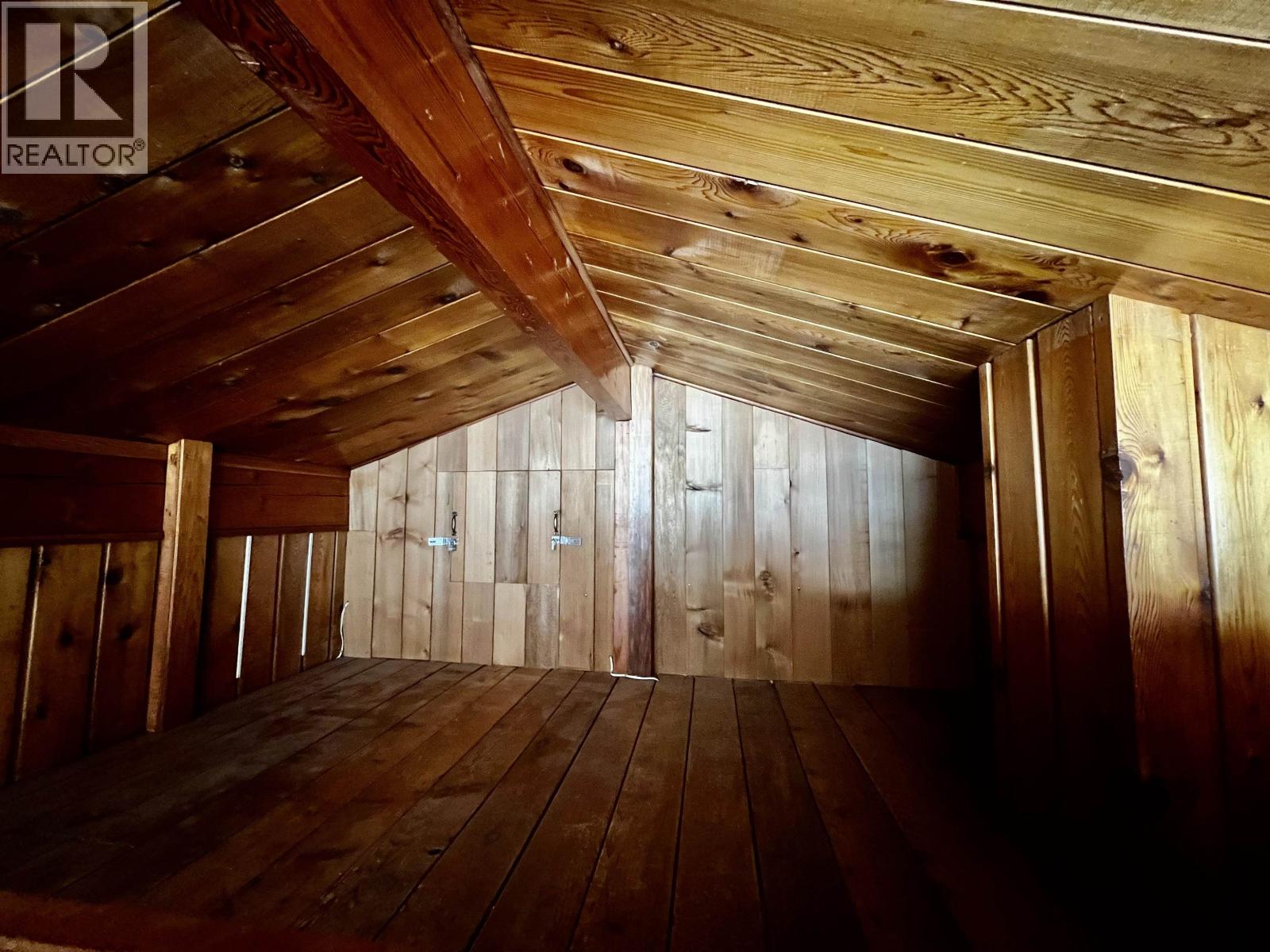 414 ENDAKO PLACE - 9