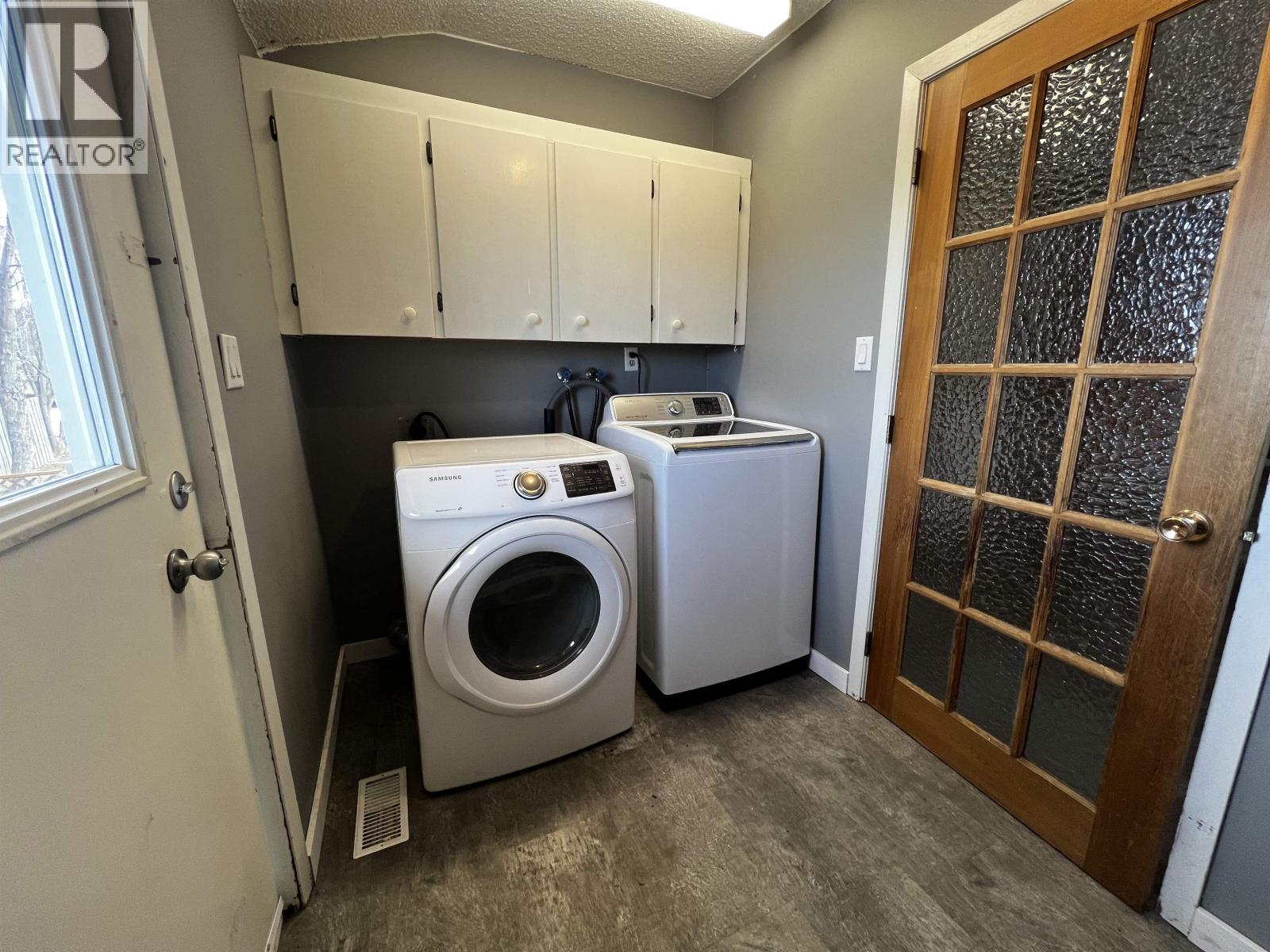 414 ENDAKO PLACE - 18