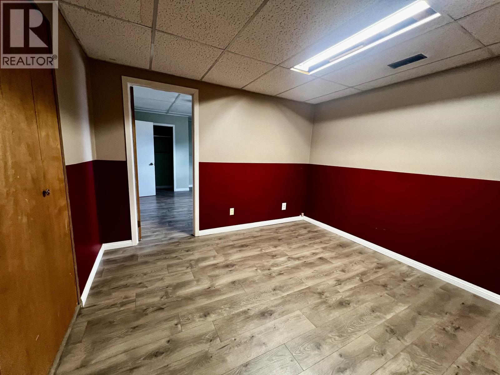 414 ENDAKO PLACE - 32