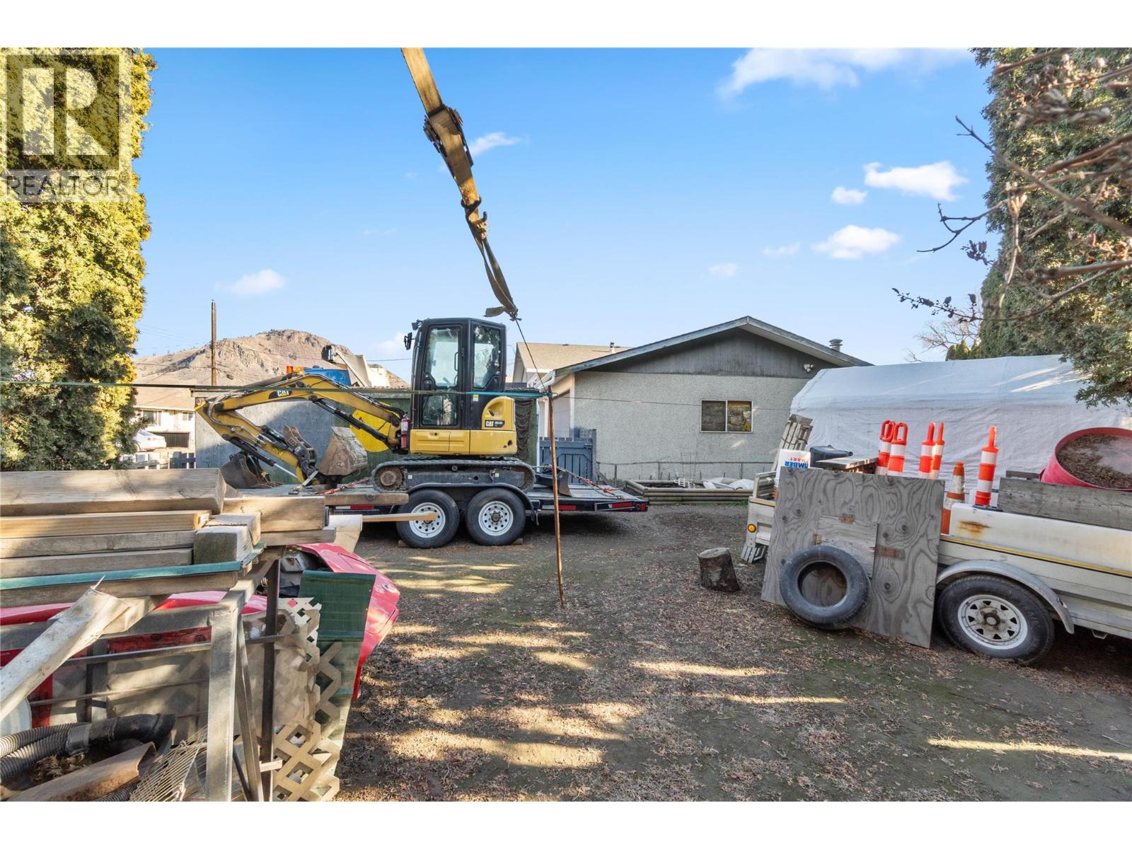 224 CYPRESS Avenue - 35