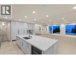 1445 Sandhurst Place, West Vancouver, BC V7S2P4 Photo 12
