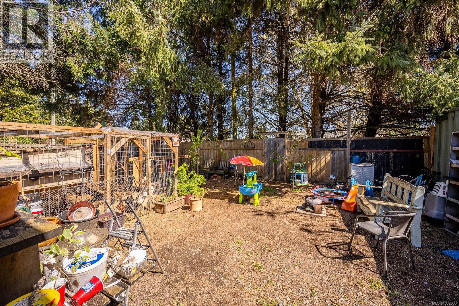 500 Nechako Ave - 43