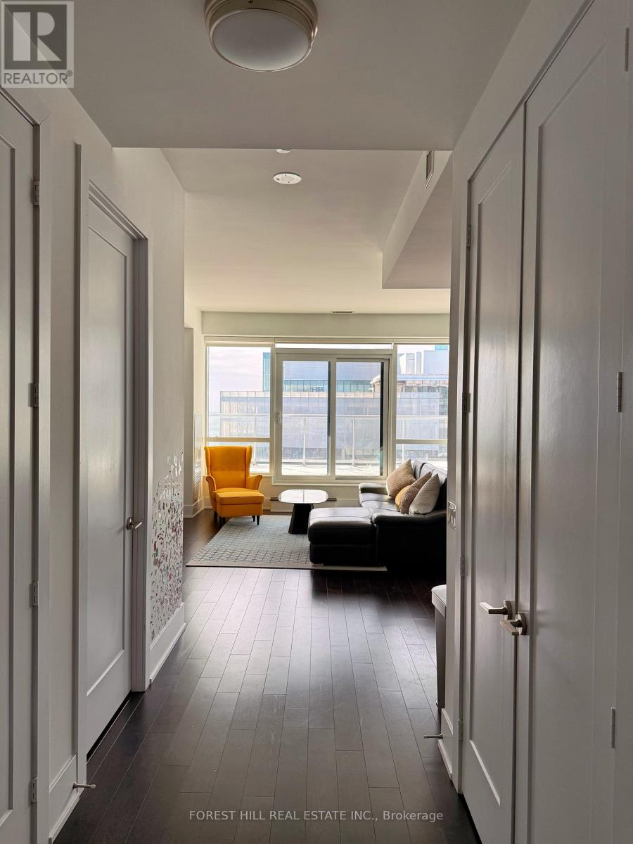 726 - 55 MERCHANTS' WHARF