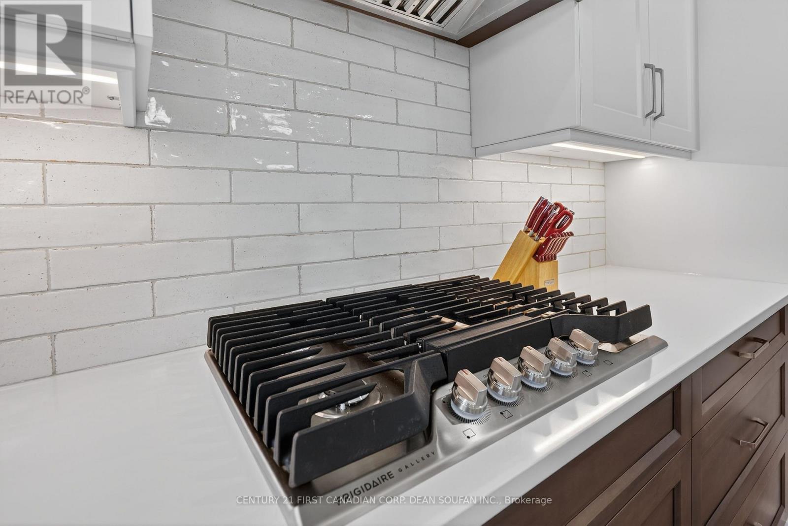 44 MUIRFIELD DRIVE Property Photo