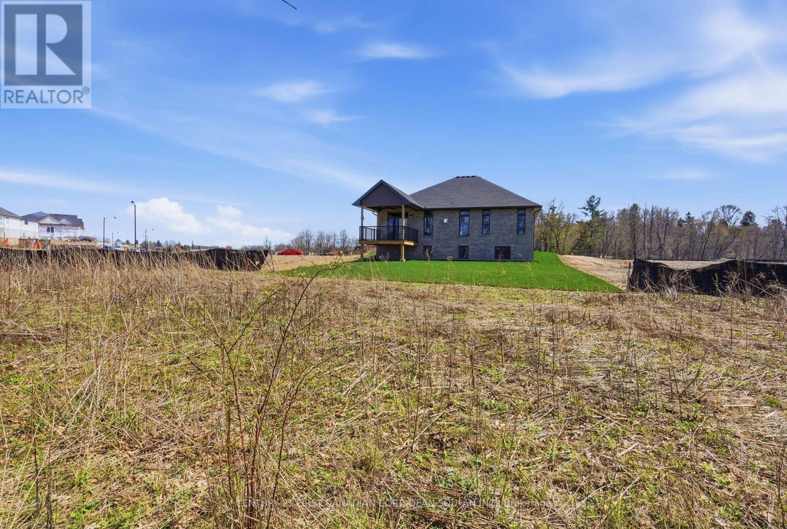 44 MUIRFIELD DRIVE Property Photo