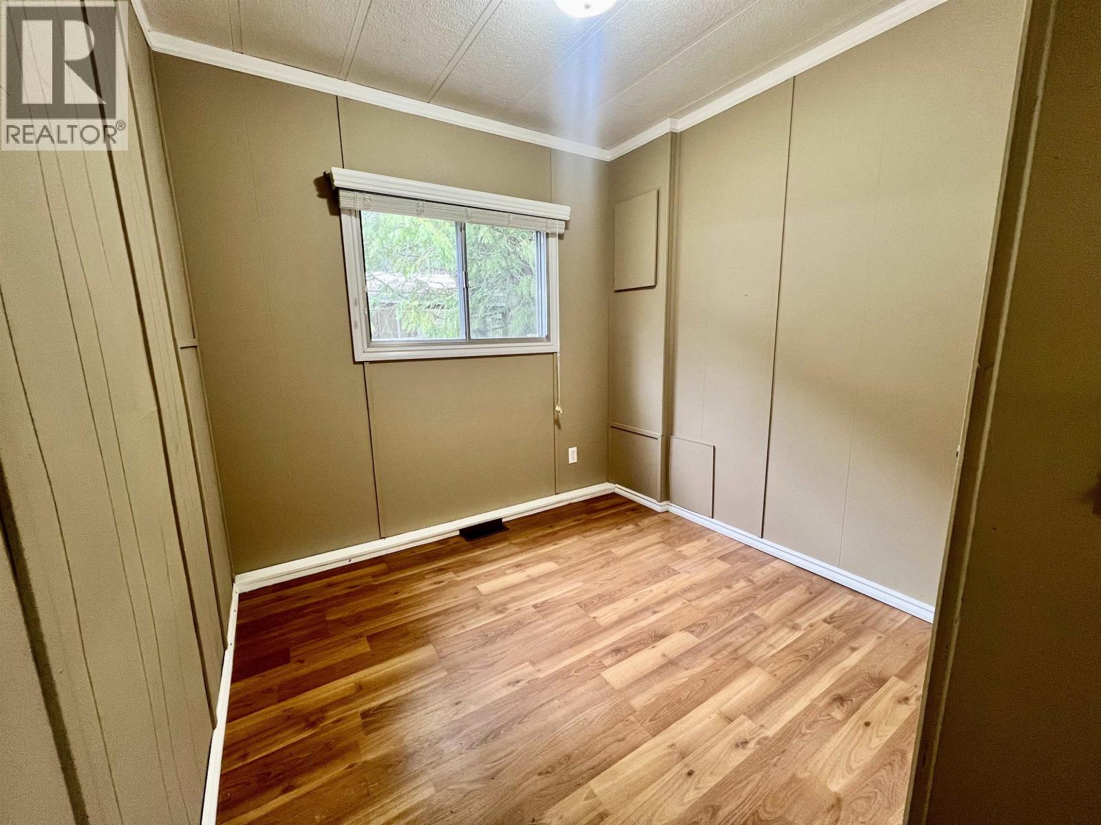 #33 4619 LOWRIE AVENUE - 12