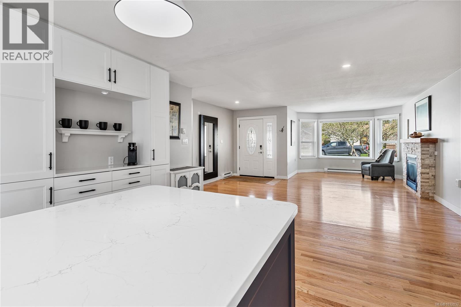4340 Martin Pl - 9