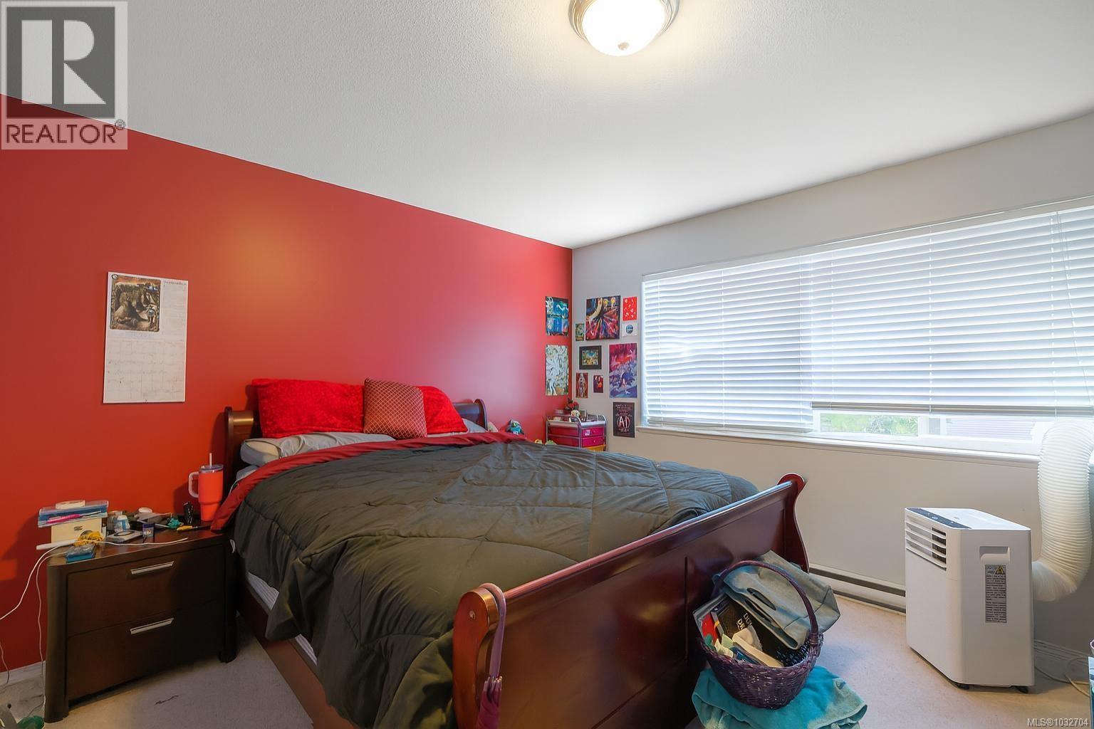 4740 Fairbrook Cres - 7