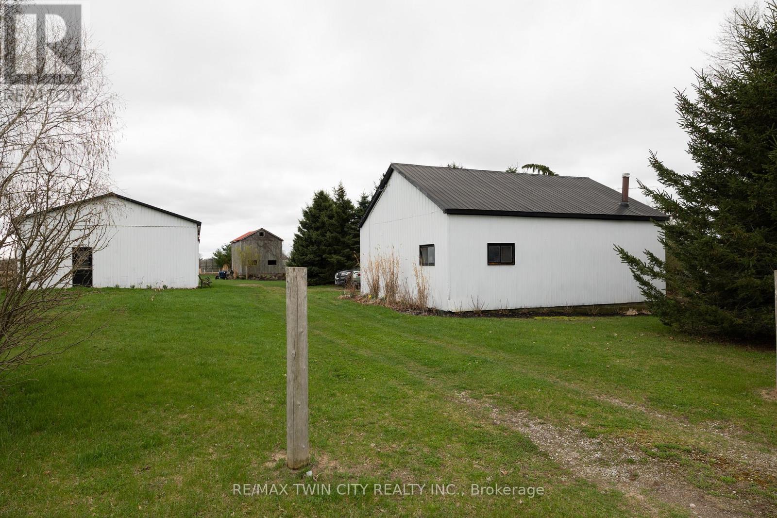 8 CONC. 8 TOWNSEND — photo 12