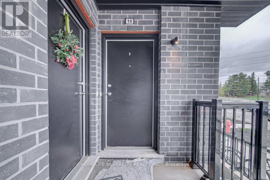 ##18 235 CHAPEL HILL DRIVE - 4