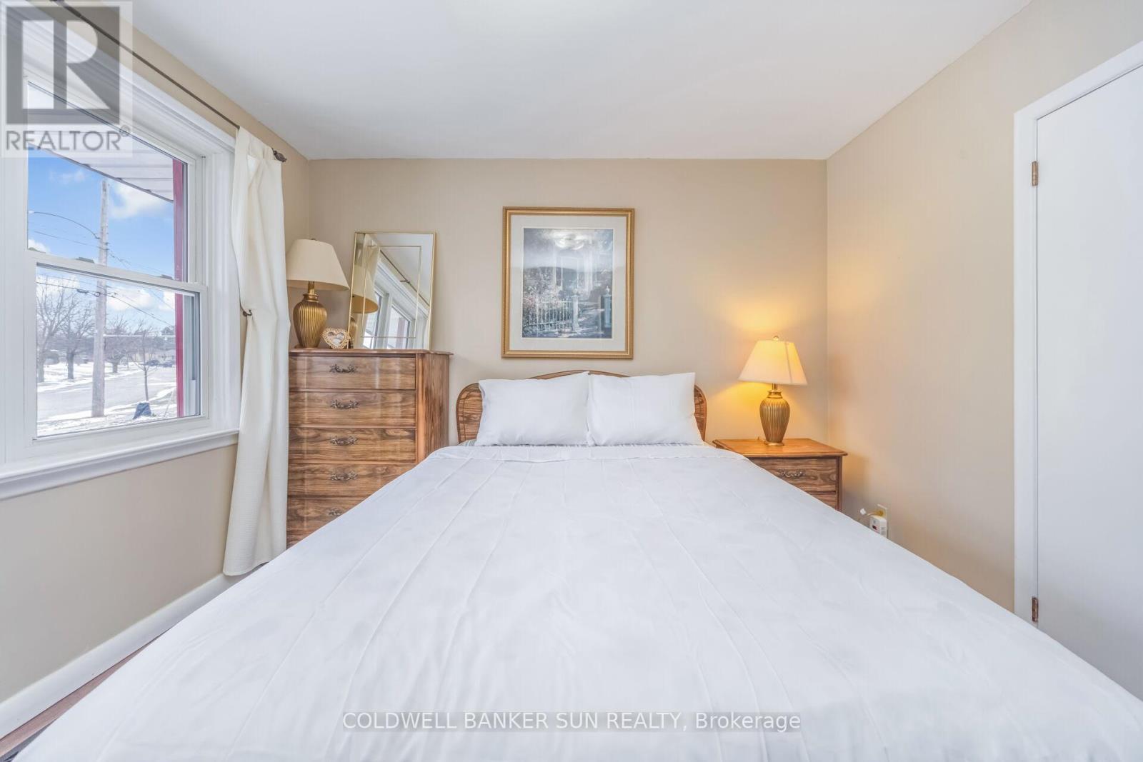 84 DUMBARTON STREET - 23