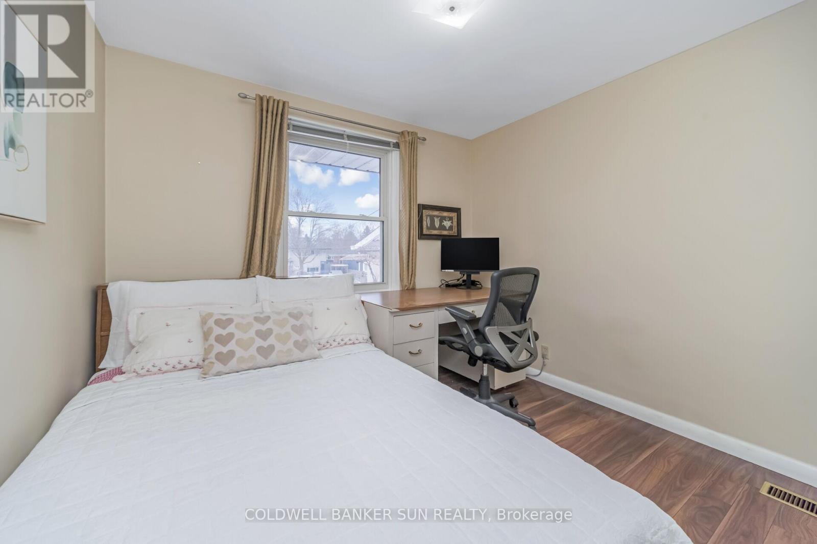 84 DUMBARTON STREET - 26