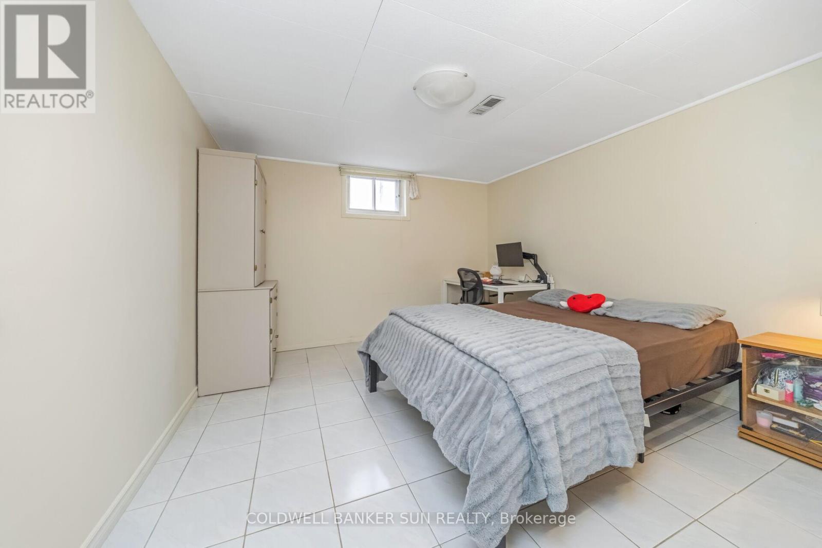 84 DUMBARTON STREET - 30