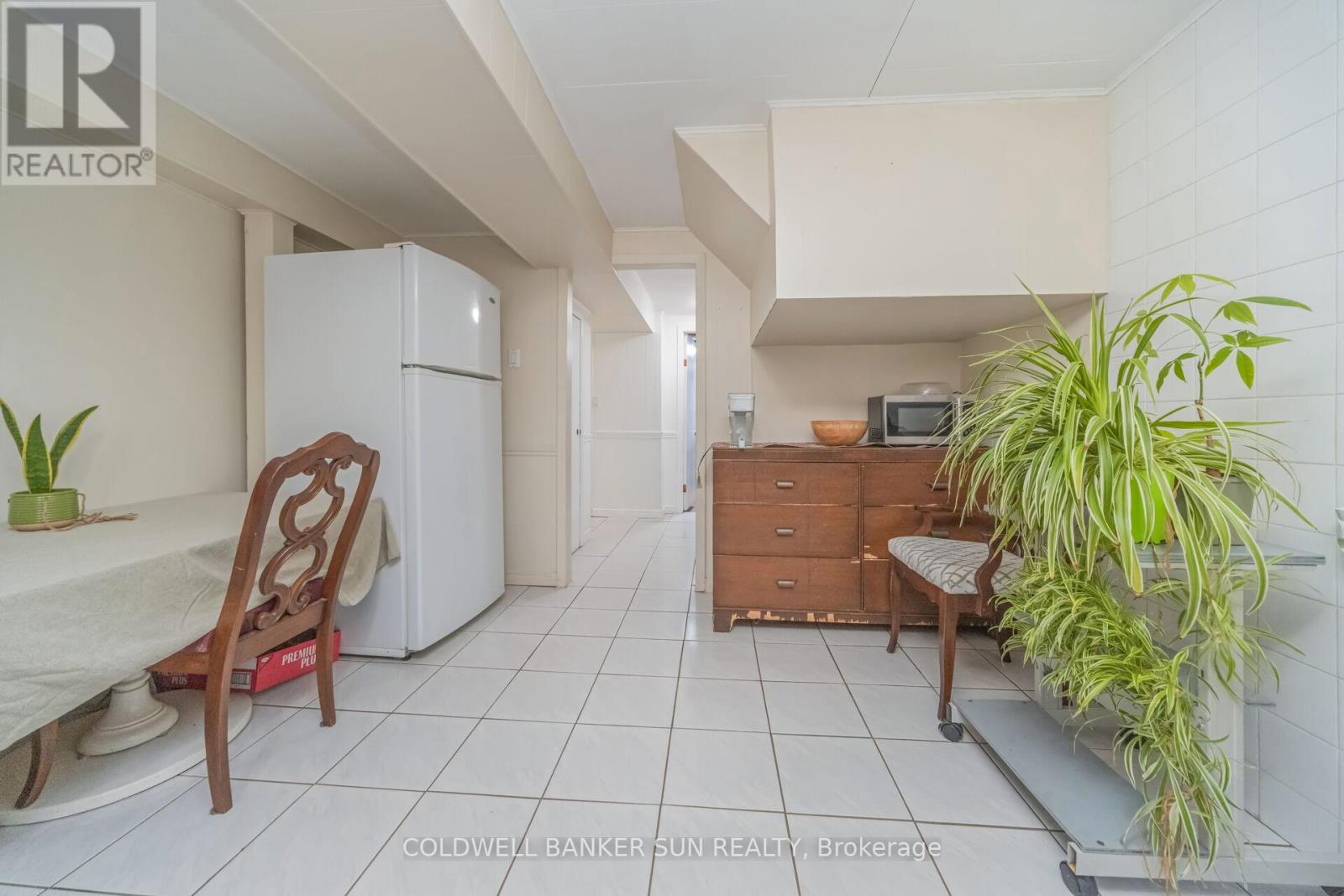 84 DUMBARTON STREET - 32
