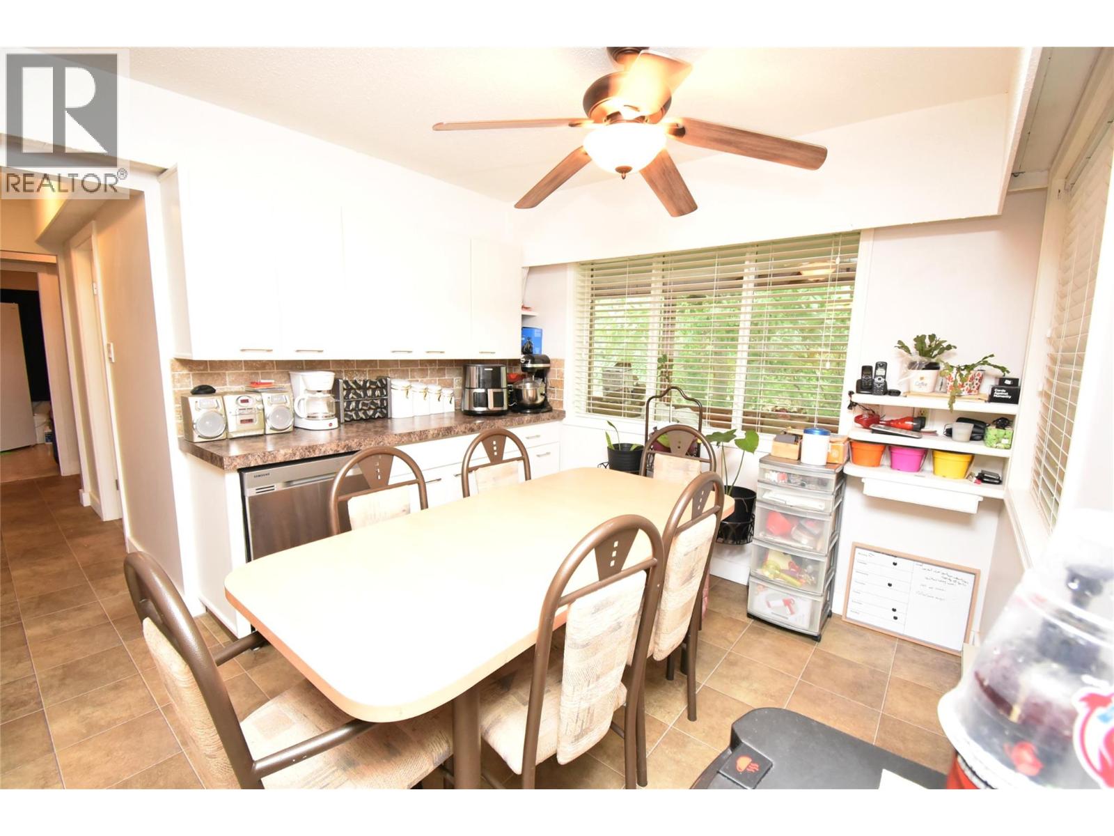  382 Kildare Way, Vernon