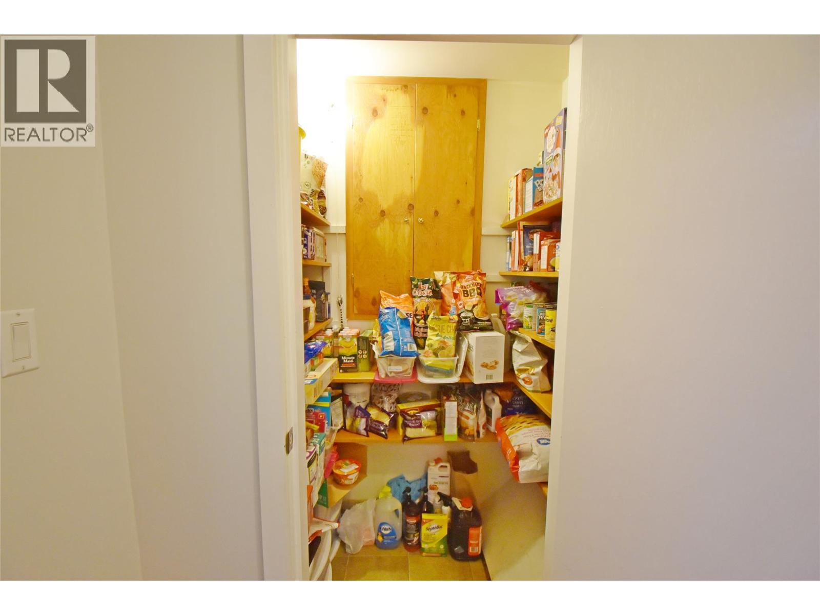  382 Kildare Way, Vernon