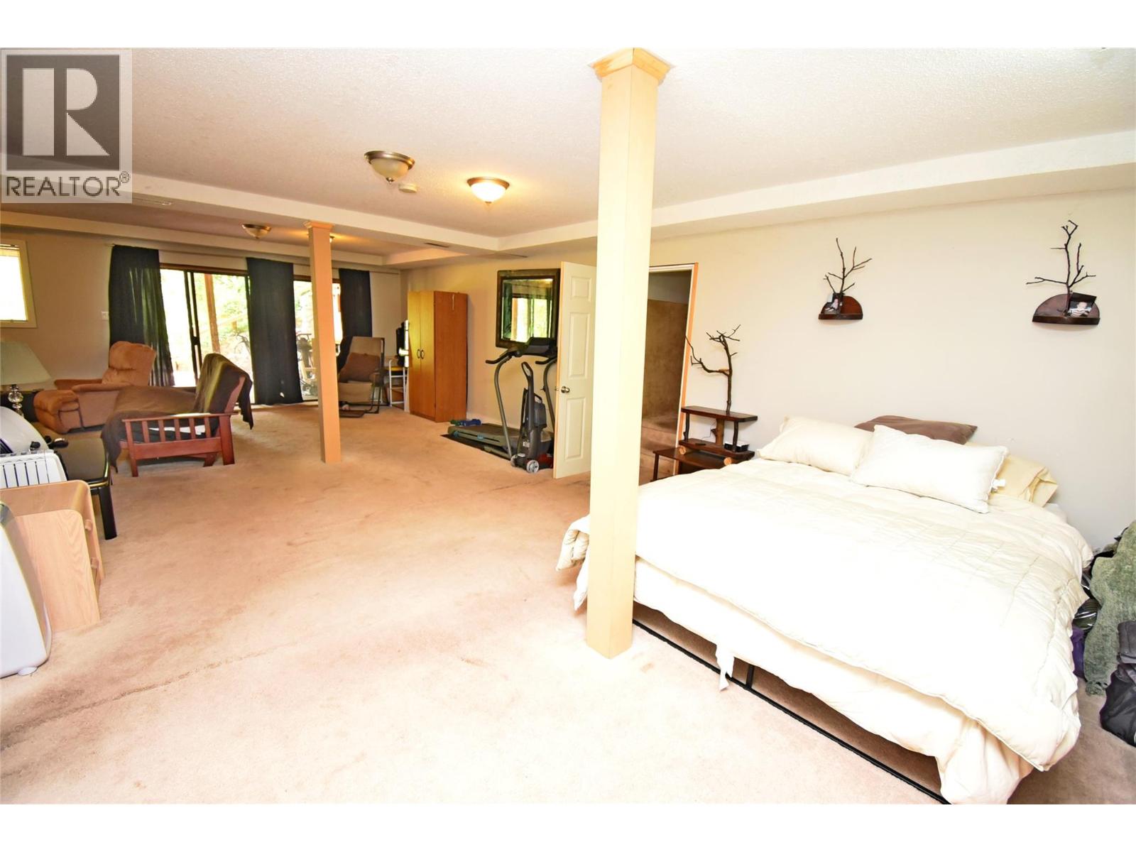  382 Kildare Way, Vernon