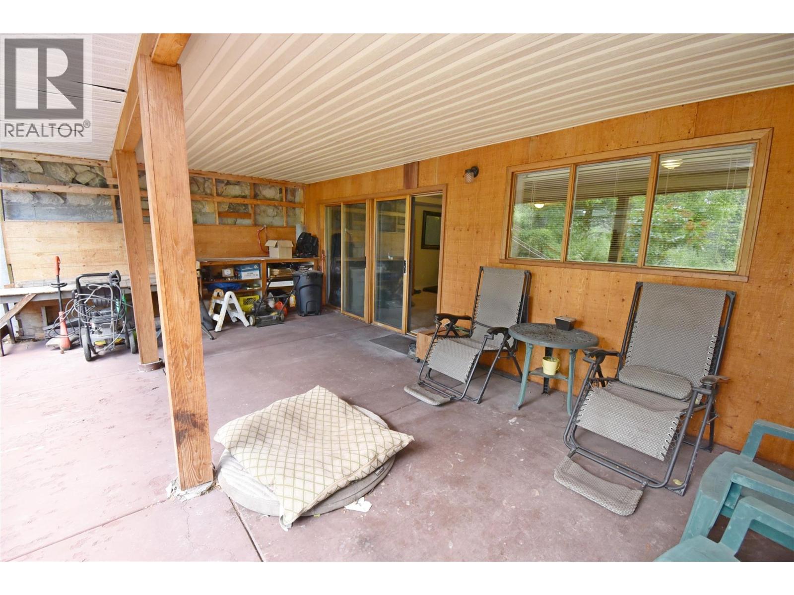  382 Kildare Way, Vernon