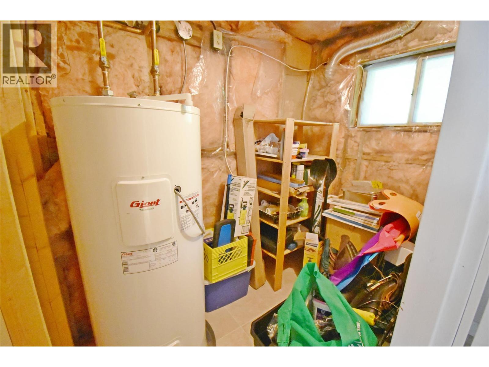  382 Kildare Way, Vernon