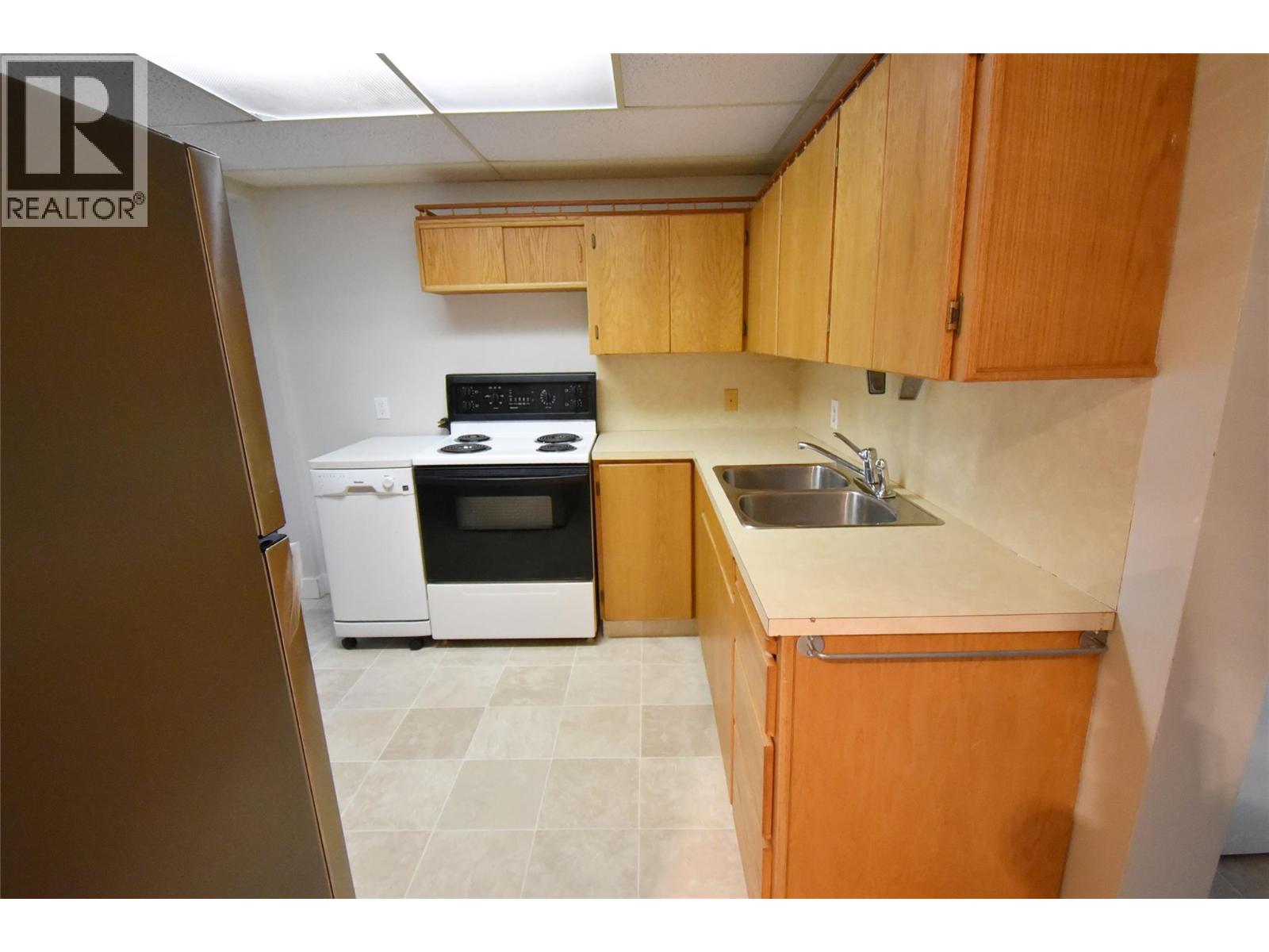  382 Kildare Way, Vernon