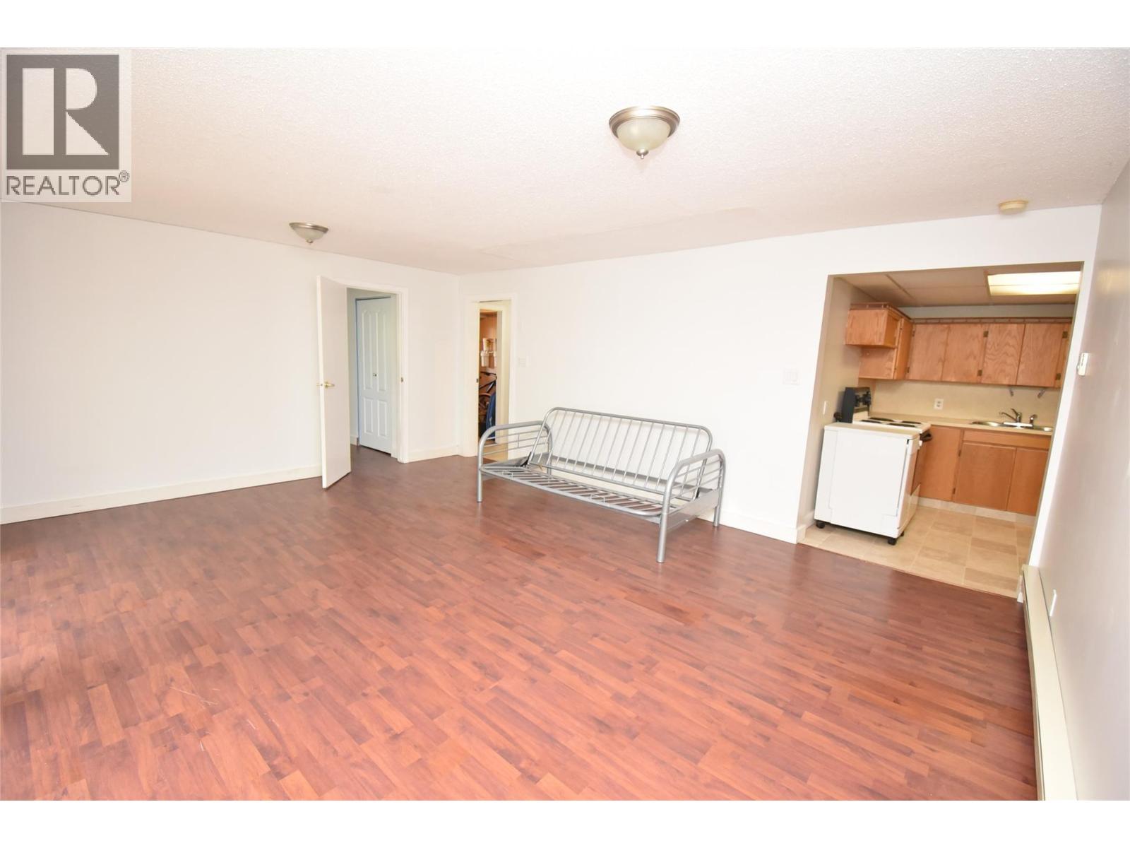  382 Kildare Way, Vernon