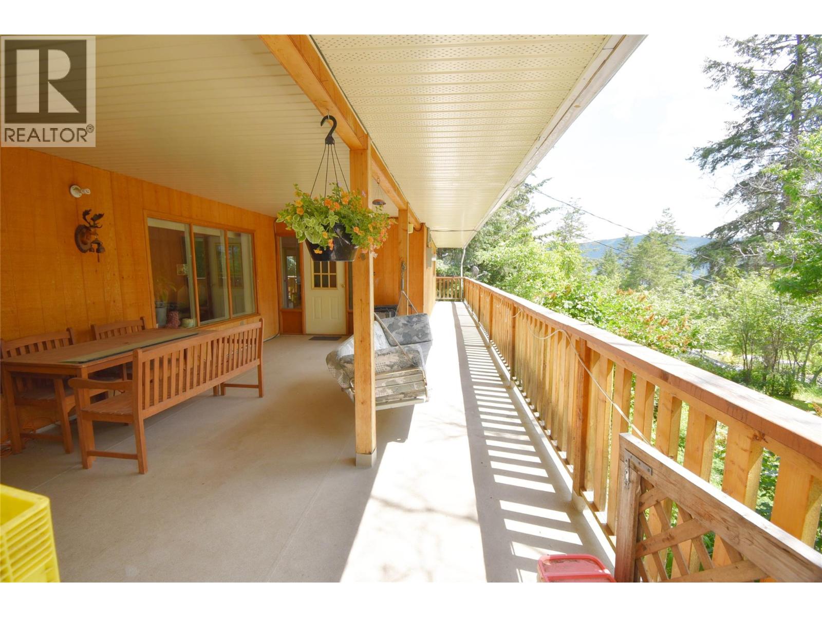  382 Kildare Way, Vernon