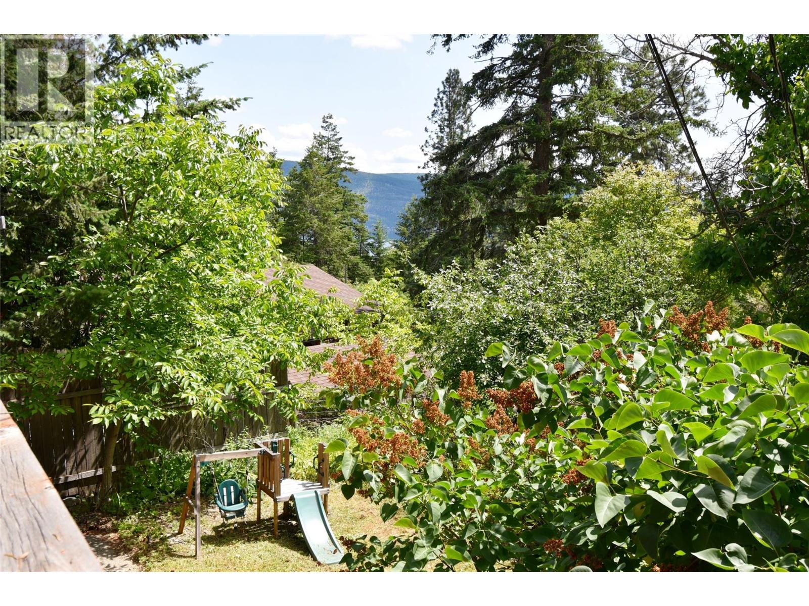  382 Kildare Way, Vernon