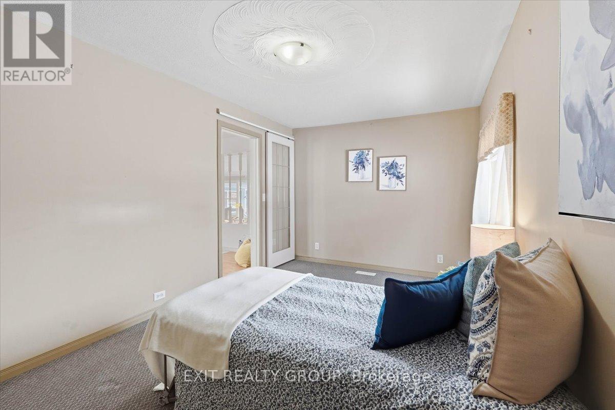 1083 LAKESIDE DRIVE — photo 12