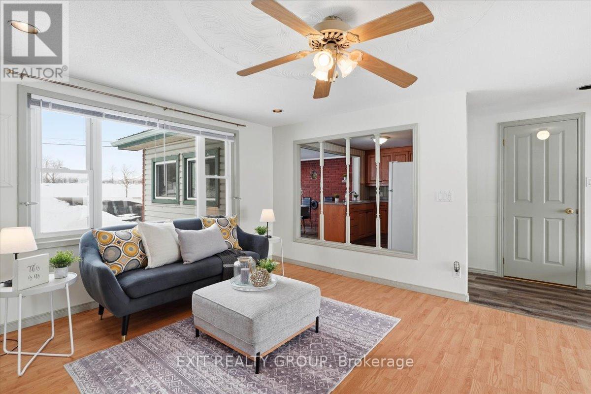 1083 LAKESIDE DRIVE — photo 6