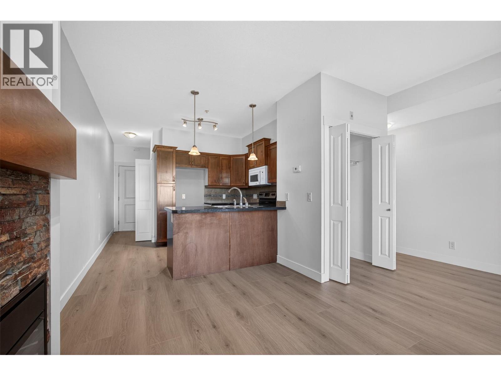 #201 3545 Carrington Road - 8