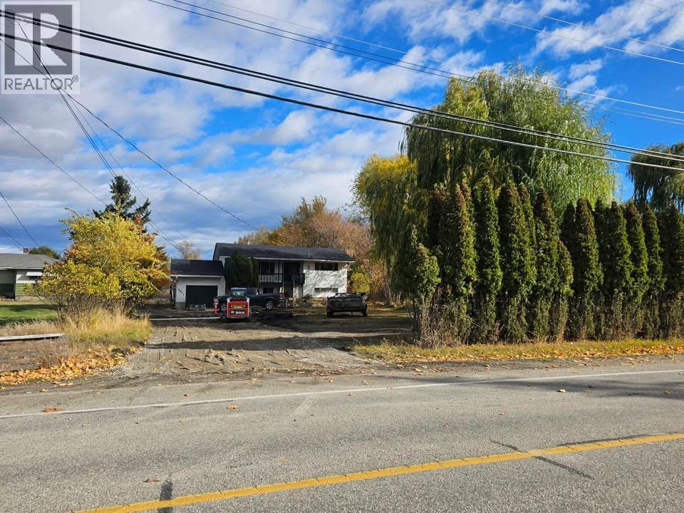 2611 Lakeshore Road - 3