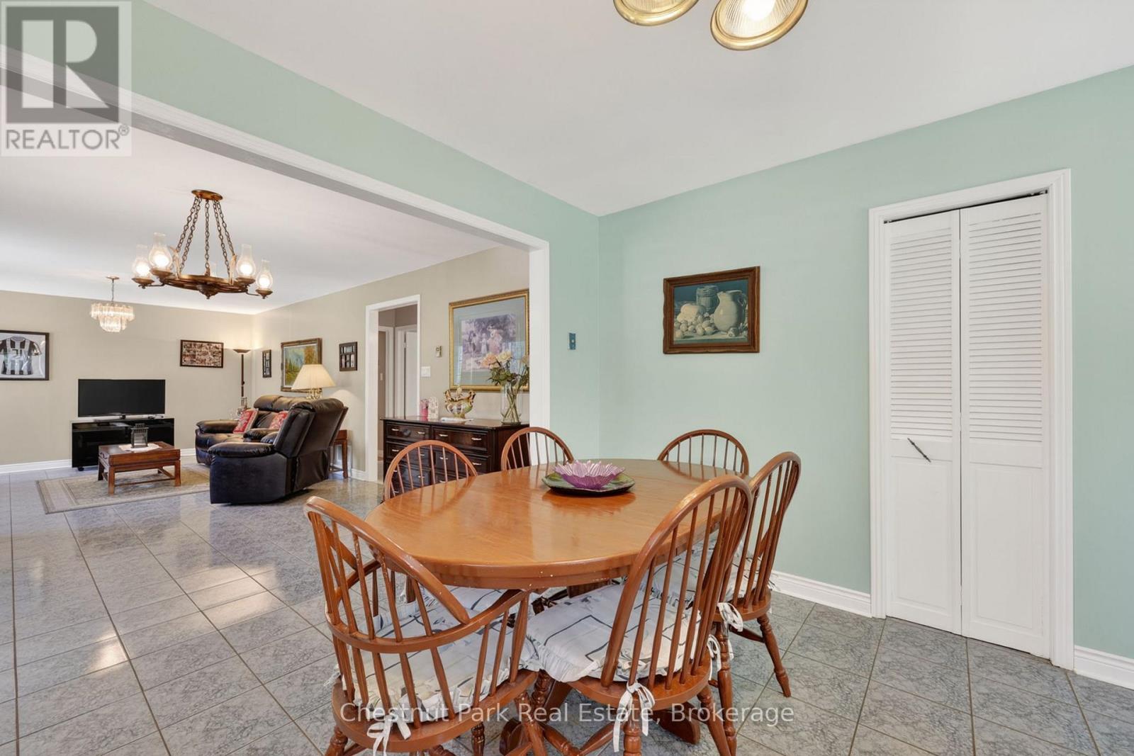 50 VINCENT CIRCLE - 15