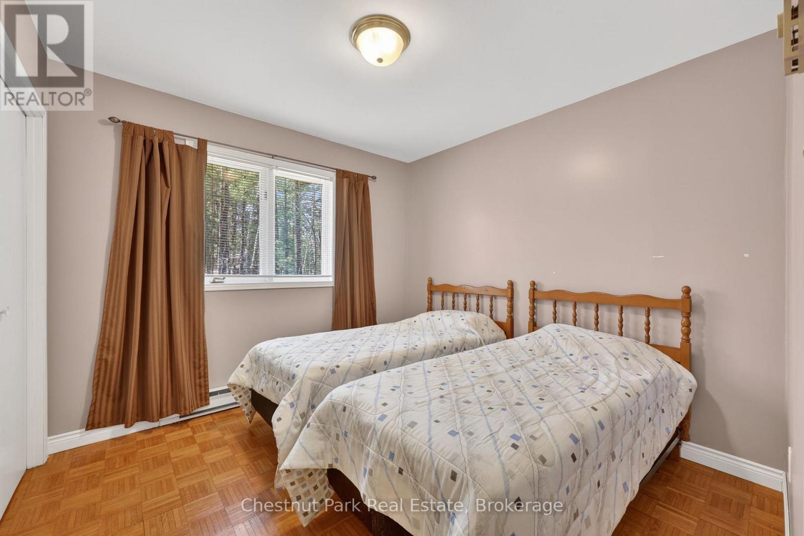 50 VINCENT CIRCLE - 21