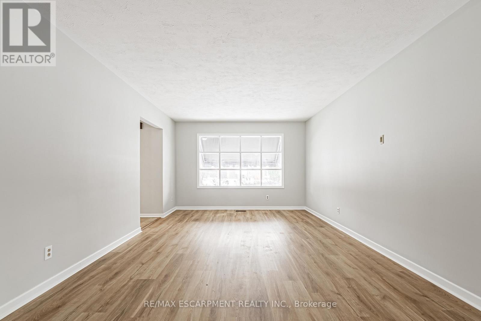 646 ALDER STREET W, Haldimand (Dunnville), Ontario, N1A1S5 — Photo 7