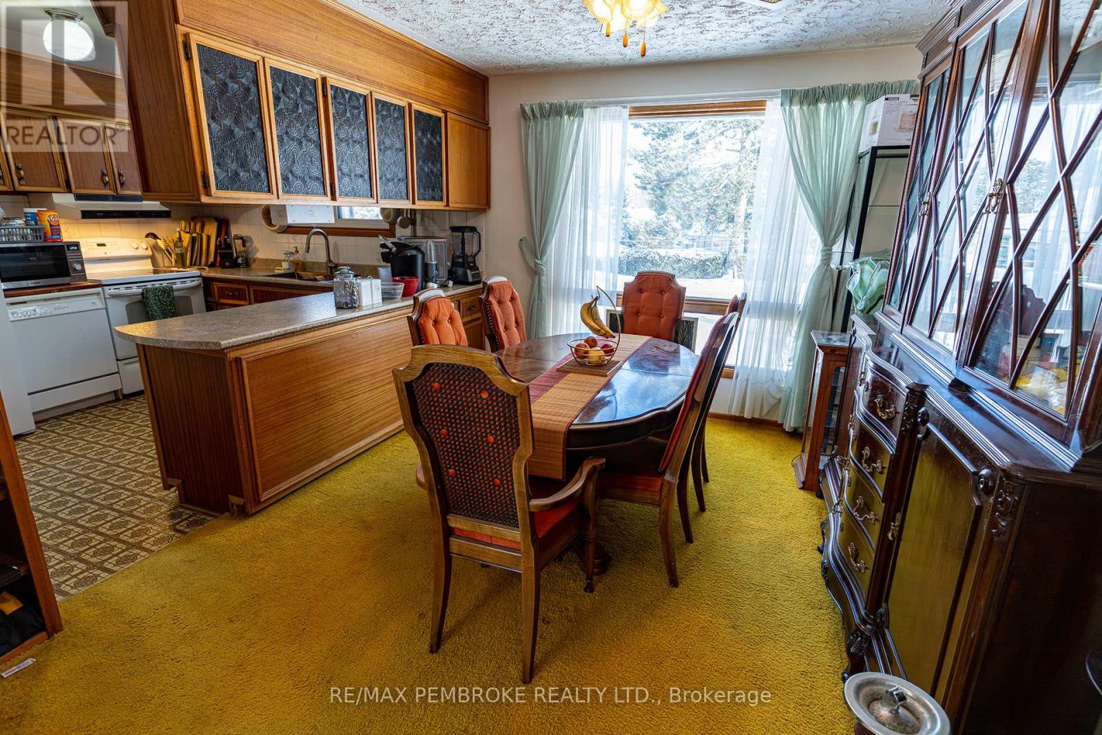 Formal Dining room