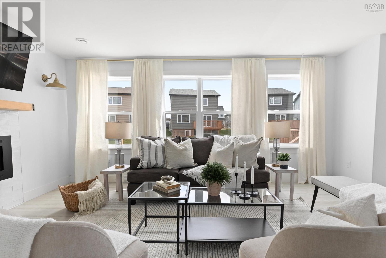 Property 17 of 46 of 33 Brick Lane