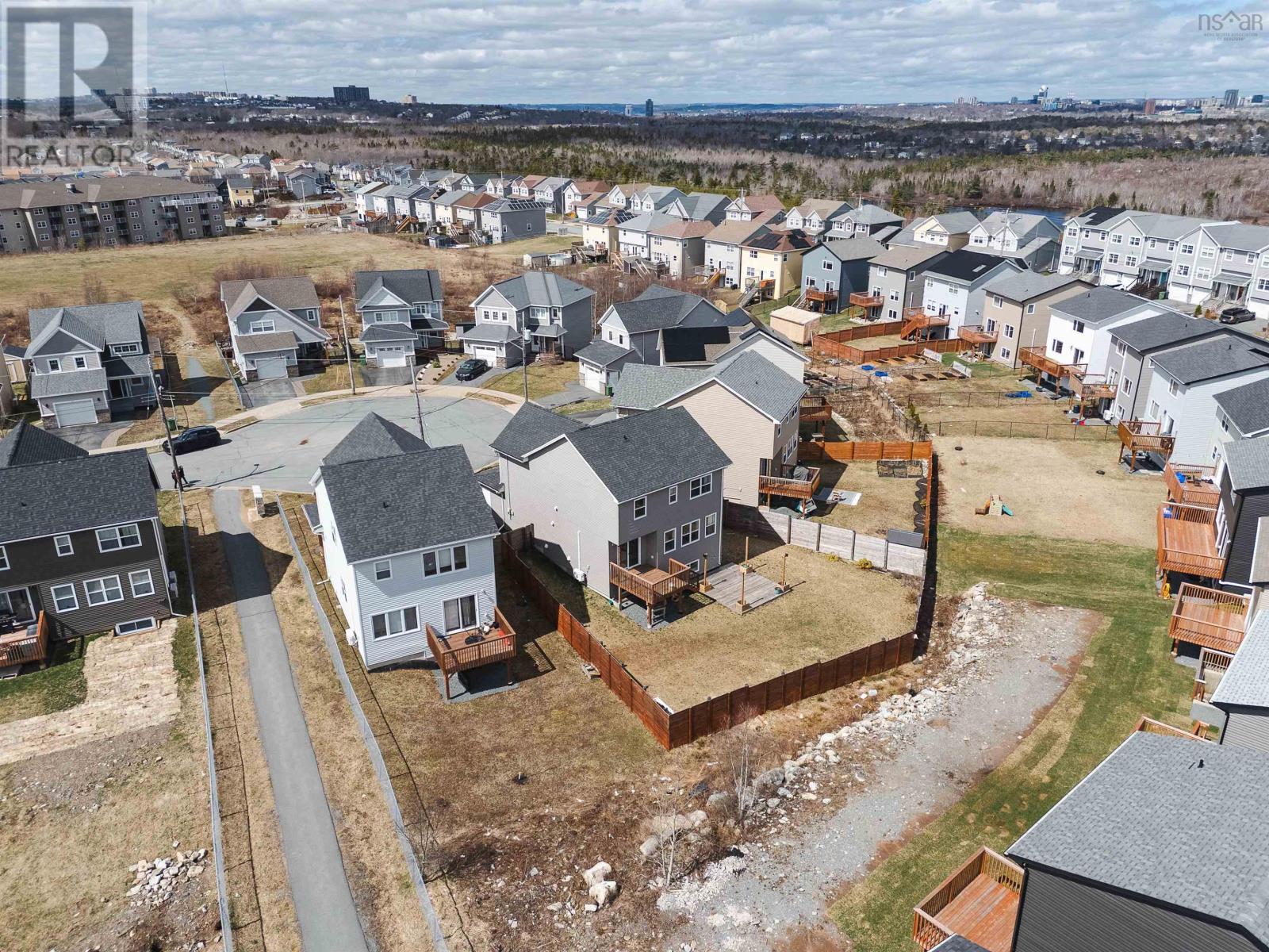 Property 37 of 46 of 33 Brick Lane