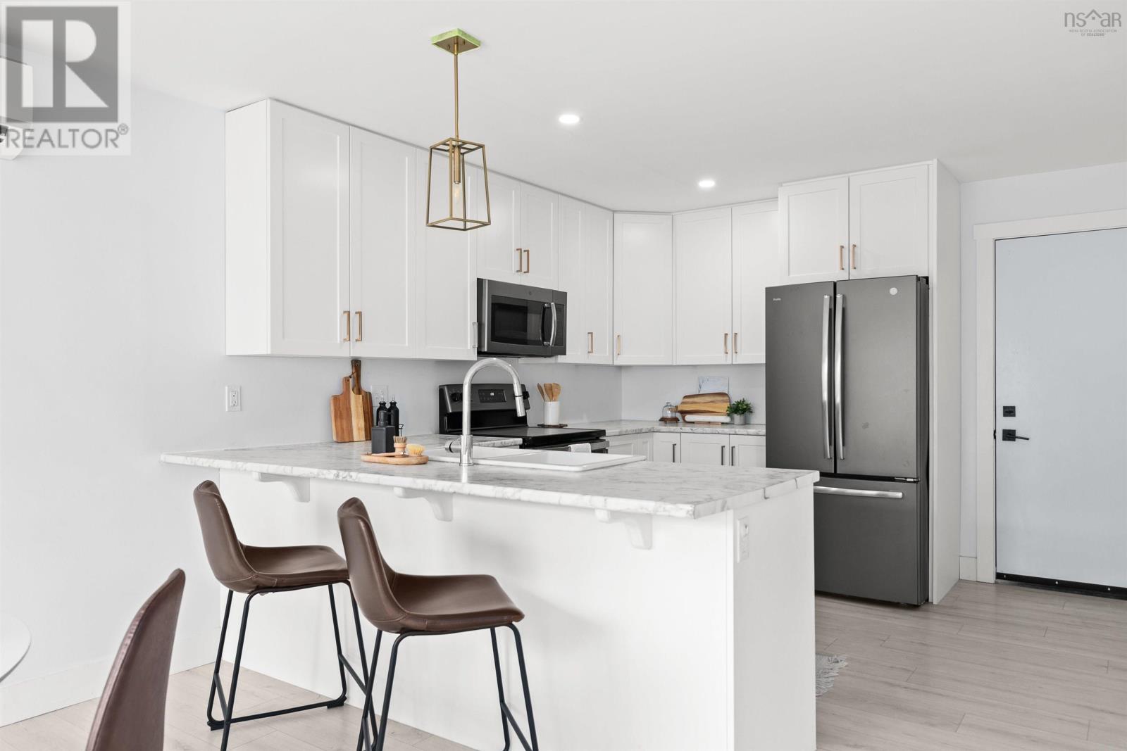 Property 6 of 46 of 33 Brick Lane