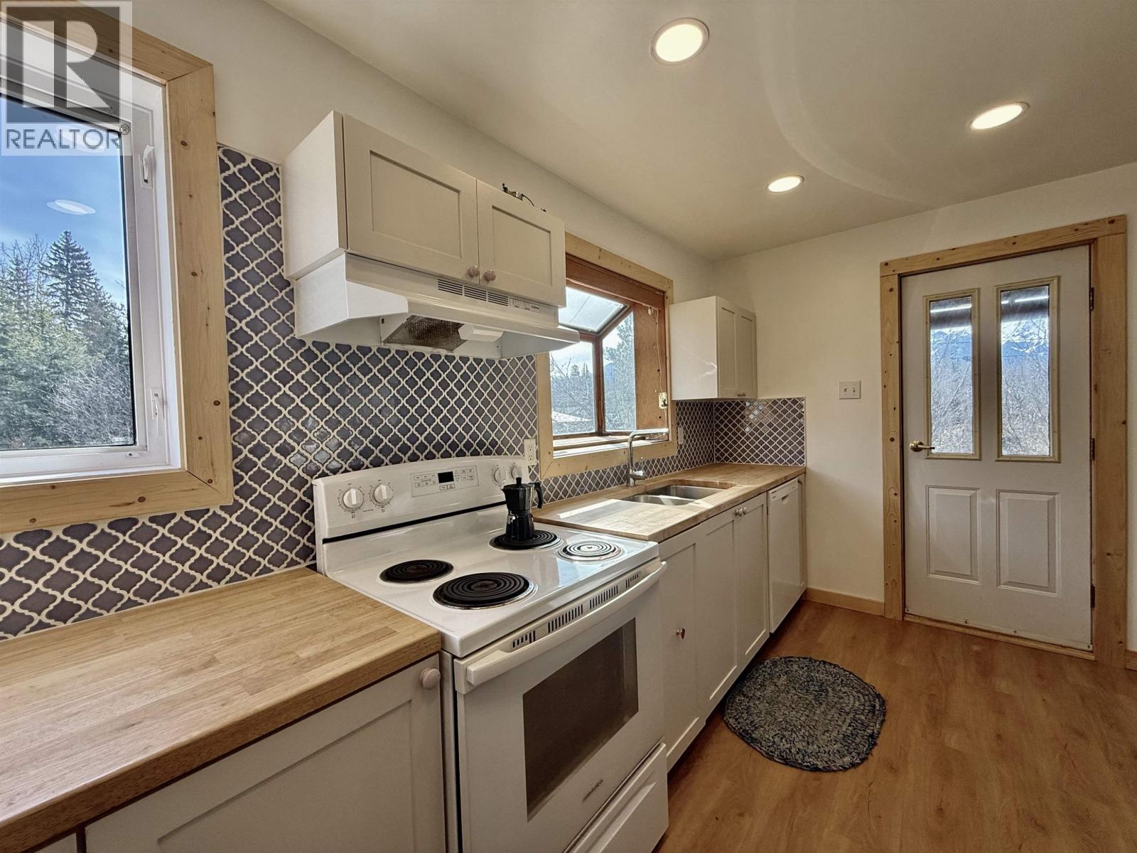 5950 SILVER STANDARD Road, Hazelton