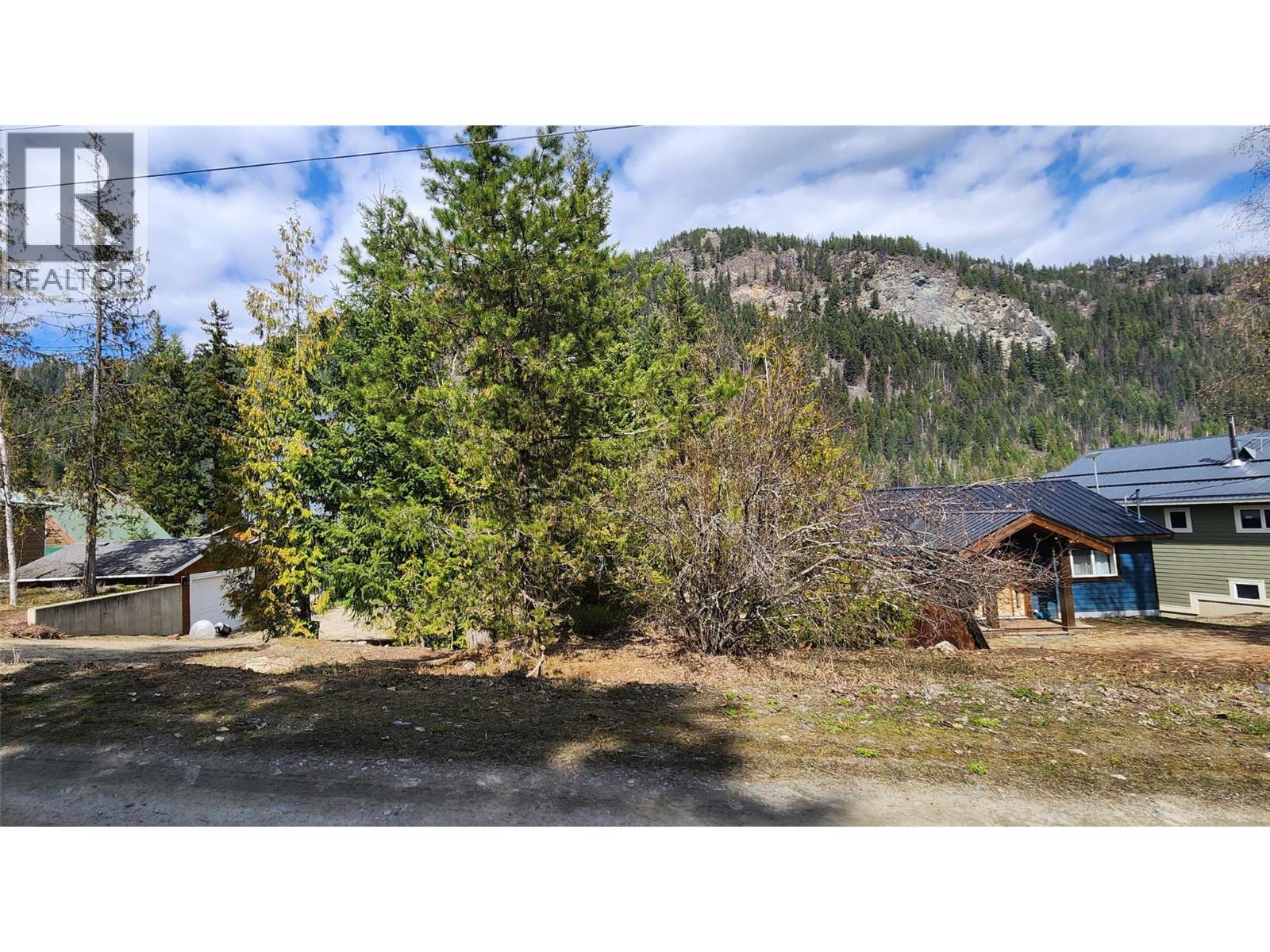  4333 EAST BARRIERE LAKE FS Road, Kamloops