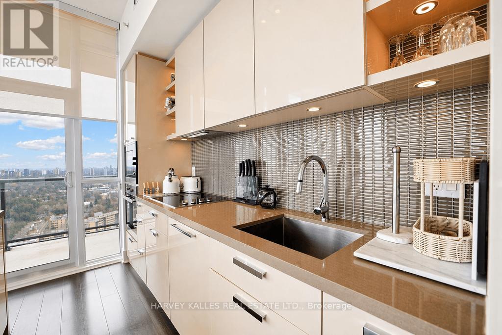 #2603 32 DAVENPORT ROAD - 19